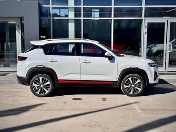 Купить Changan CS35 Plus, I Рестайлинг Белый 1.4 AMT (150 л.с.) от 2159900 ₽. в Самаре