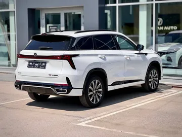 Купить Changan CS75 Plus, III Белый 2.0 AT (226 л.с.) от 3249900 ₽. в Самаре