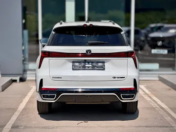 Купить Changan CS75 Plus, III Белый 2.0 AT (226 л.с.) от 3249900 ₽. в Самаре