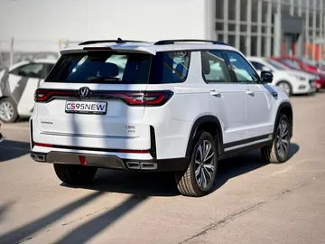 Купить Changan CS95, I Рестайлинг 2 Белый 2.0 AT (226 л.с.) 4WD от 4079900 ₽. в Самаре
