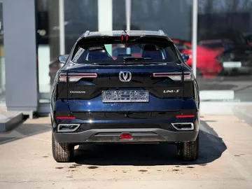 Купить Changan UNI-S (CS55 Plus), I Черный 1.5 AMT (181 л.с.) от 2899900 ₽. в Самаре