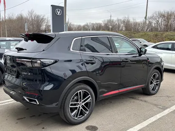 Купить Changan UNI-S (CS55 Plus), I Черный 1.5 AMT (181 л.с.) от 3009900 ₽. в Самаре