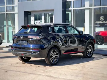 Купить Changan UNI-S (CS55 Plus), I Черный 1.5 AMT (181 л.с.) от 2899900 ₽. в Самаре