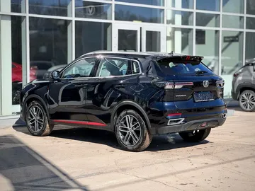 Купить Changan UNI-S (CS55 Plus), I Черный 1.5 AMT (181 л.с.) от 3044900 ₽. в Самаре