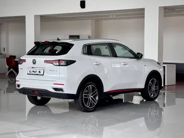 Купить Changan UNI-S (CS55 Plus), I Белый 1.5 AMT (181 л.с.) от 2599900 ₽. в Самаре