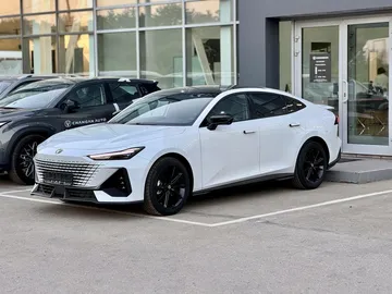 Купить Changan UNI-V, I Белый 1.5 AMT (181 л.с.) от 3159900 ₽. в Самаре