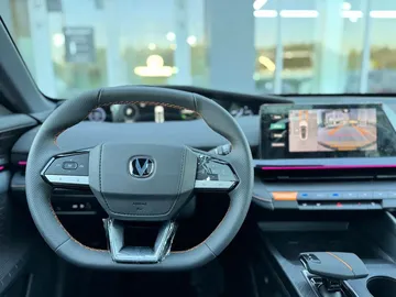 Купить Changan UNI-V, I Белый 1.5 AMT (181 л.с.) от 3159900 ₽. в Самаре