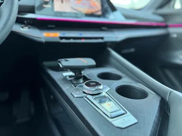 Купить Changan UNI-V, I Белый 1.5 AMT (181 л.с.) от 3159900 ₽. в Самаре