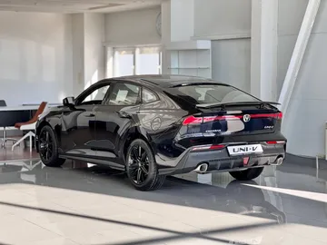 Купить Changan UNI-V, I Черный 1.5 AMT (181 л.с.) от 2859900 ₽. в Самаре