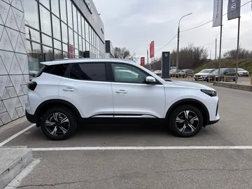 Купить Chery Tiggo 4, I Рестайлинг 2 Белый 1.5 AMT (147 л.с.) от 2040000 ₽. в Самаре