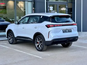 Купить Chery Tiggo 7L, I Белый 1.6 AMT (150 л.с.) 4WD от 2349000 ₽. в Самаре