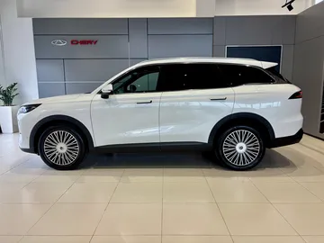 Купить Chery Tiggo 9, I Белый 2.0 AT (245 л.с.) 4WD от 3899000 ₽. в Самаре
